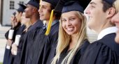 26116-7415-university-students